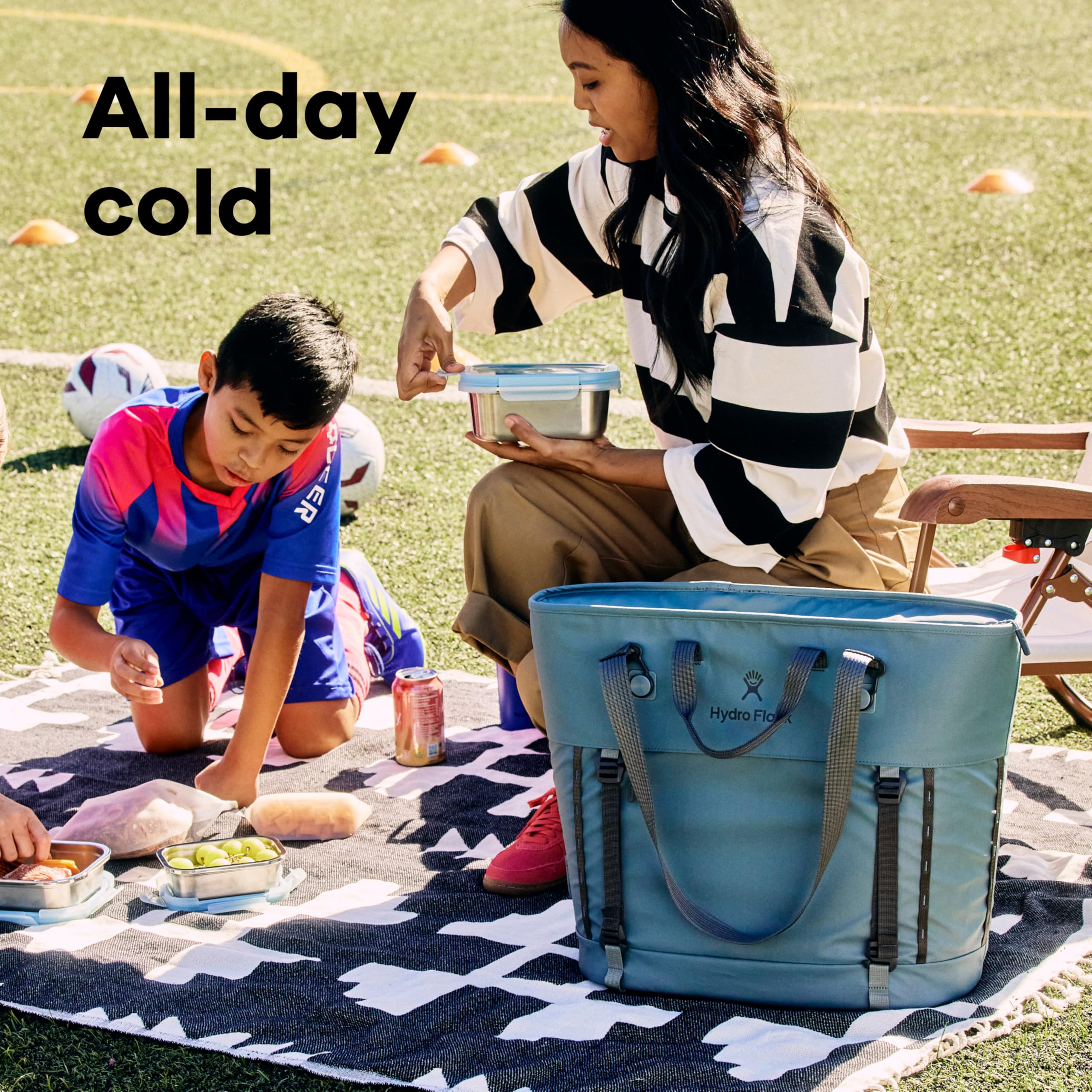 Hydro Flask Carryout Tote - Insulated Tote Bag - 20 L Capacity in Capri Blue - Image 6